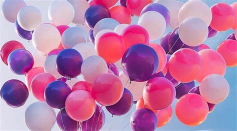 rüyada renkli balonlar